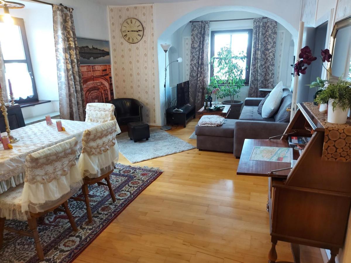 Schloss Weichs Zu Regensburg Mit 2Schlafzimmer Parkplatz Internet 75Qm Zentrum Ngoại thất bức ảnh