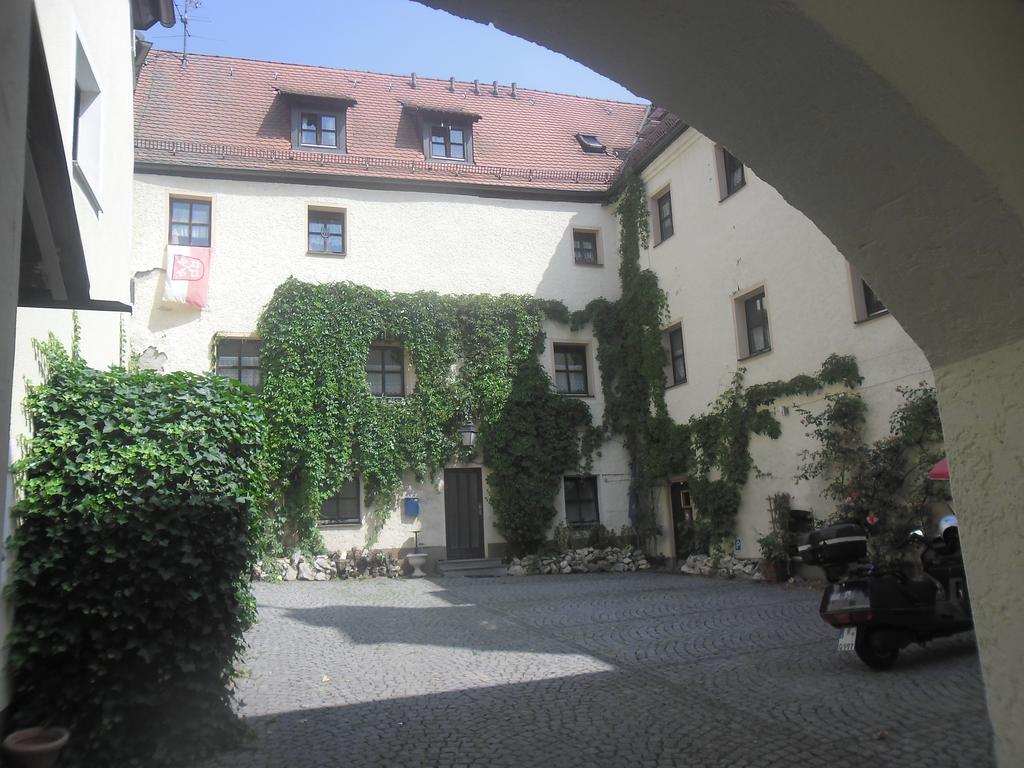 Schloss Weichs Zu Regensburg Mit 2Schlafzimmer Parkplatz Internet 75Qm Zentrum Ngoại thất bức ảnh
